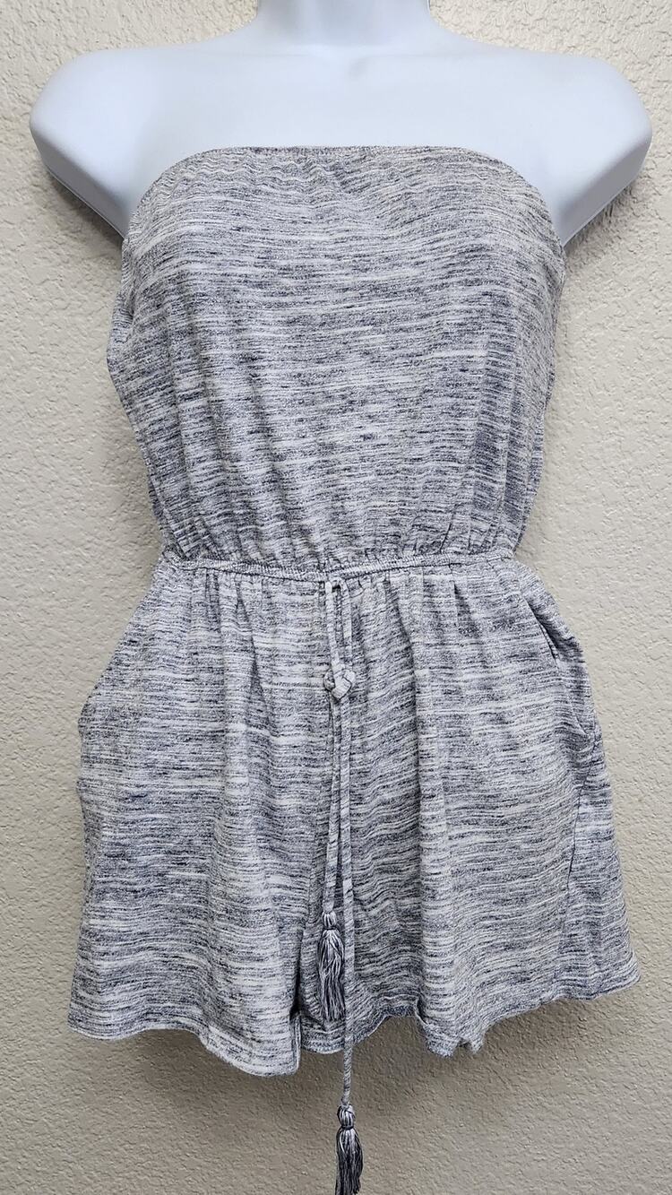 Mossimo Supply Co Gray Heathered Strapless Romper XS Pockets Elastic Waist Soft